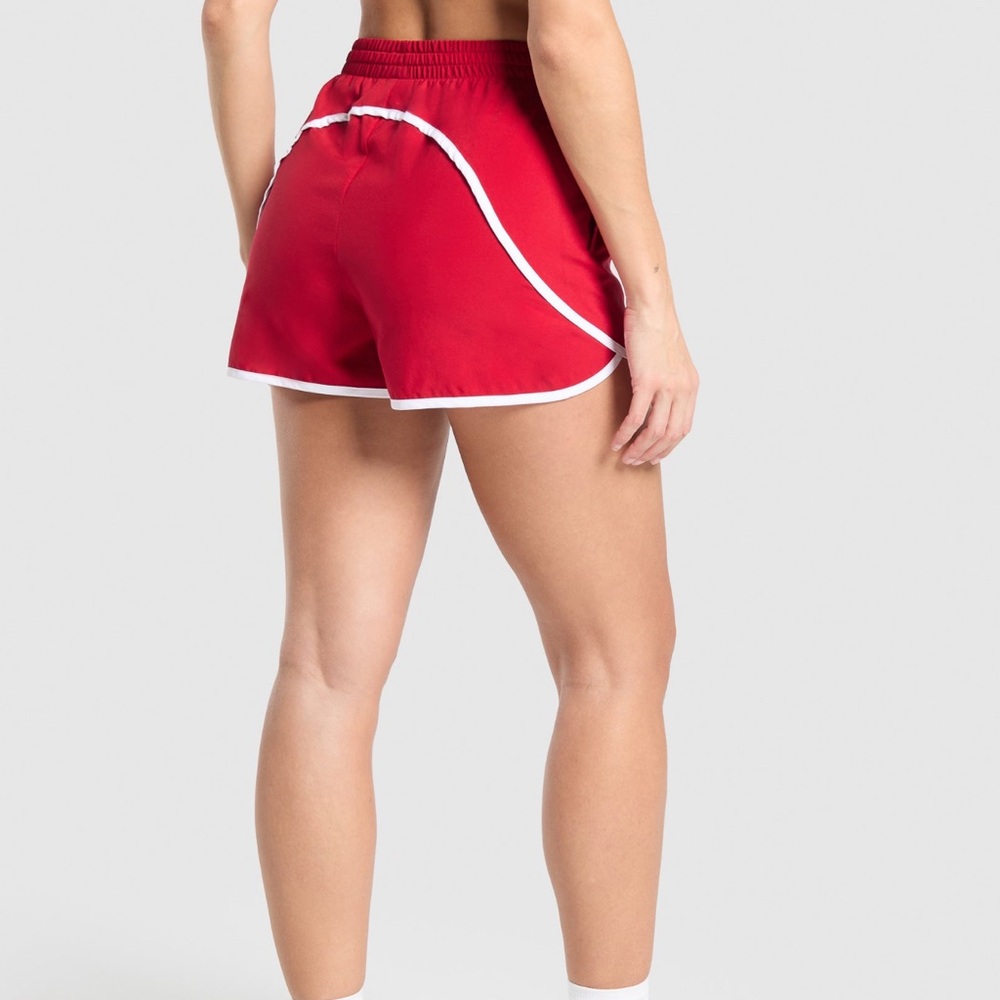 NWOT Gymshark Red Women's Training Contrast Loose Shorts 2.5” ( Size XL ) - Picture 2 of 7